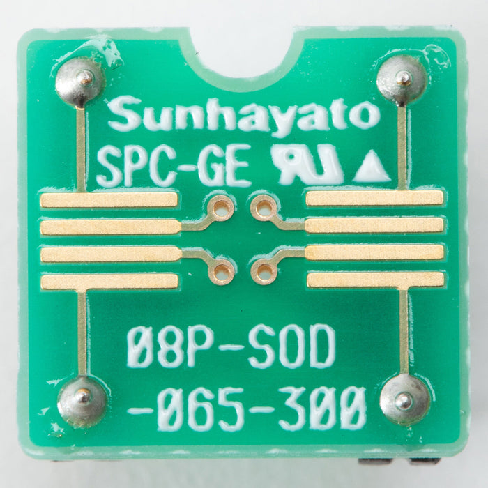 写真：変換アダプター（0.65mmピッチ／8ピン）（08P-SOD-065-300）：正面