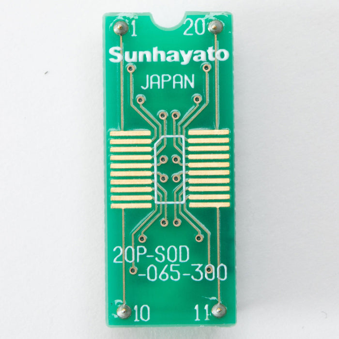 写真：変換アダプター（0.65mmピッチ／20ピン）（20P-SOD-065-300）：正面