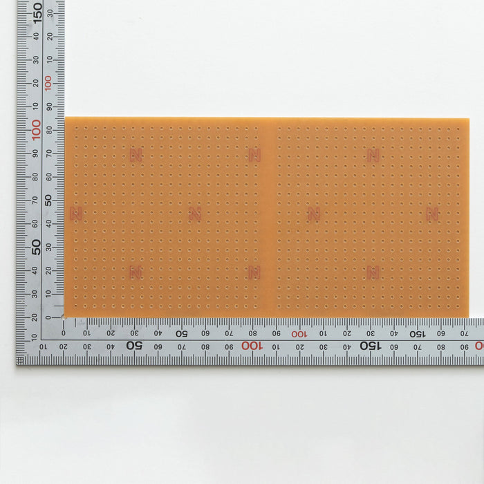 写真：4mmピッチ基板（86×172×1.6t）（AT-1W(44)）：部品面