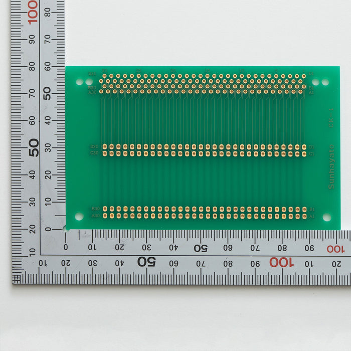 写真：4列千鳥コネクタ延長基板（2列に変換）（CK-1）：はんだ面