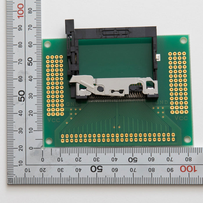 写真：メモリーカード変換用基板（コンパクトフラッシュ<sup>TM</sup>）（CK-14）：コネクタ実装面