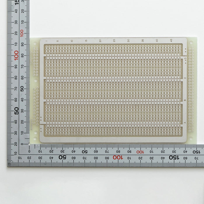 写真：ユニバーサル基板（ガラスエポキシ片面／96×150×1.6t）（CPU-131）：はんだ面