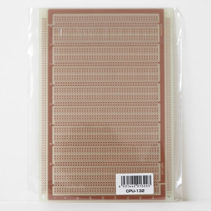 写真：ユニバーサル基板（ガラスエポキシ片面／137×198×1.6t）（CPU-132）：商品外観