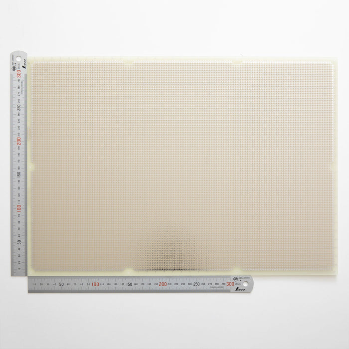 写真：ユニバーサル基板（ガラスエポキシ片面／325×460×1.6t）（ICB-1000G）：はんだ面