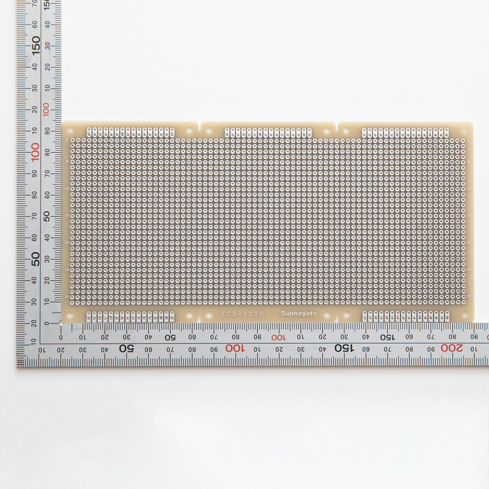 写真：ユニバーサル基板（ガラスコンポジット両面／95×190×1.6t）（ICB-502H）：はんだ面