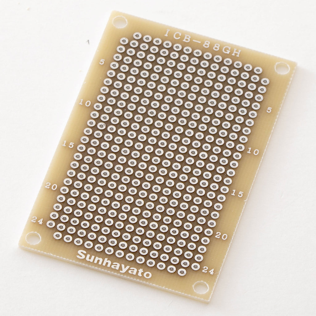 小型ユニバーサル基板（ガラスコンポジット両面／47×72×1.2t