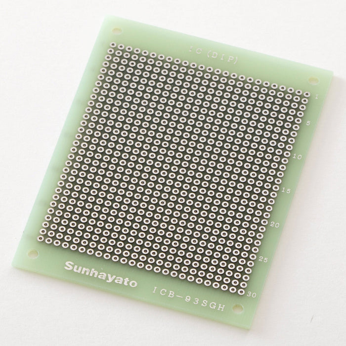 写真：小型ユニバーサル基板（ガラスエポキシ両面／72×95×1.6t）（ICB-93SGH）：本体外観