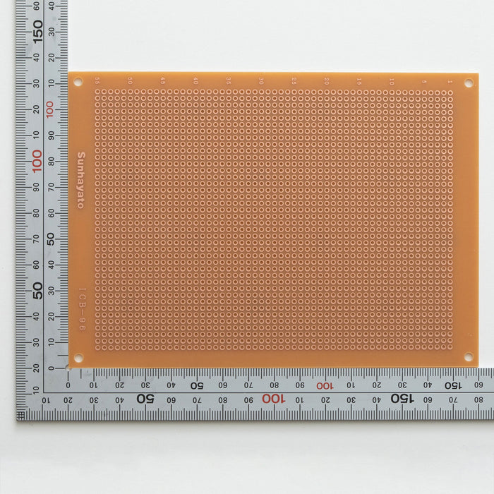 写真：ユニバーサル基板（紙フェノール片面／115×160×1.6t）（ICB-96）：はんだ面