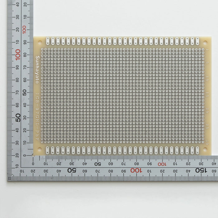 写真：ユニバーサル基板（鉛フリー基板両面／95×138×1.6t）（ICB-97GHD-PbF）：はんだ面