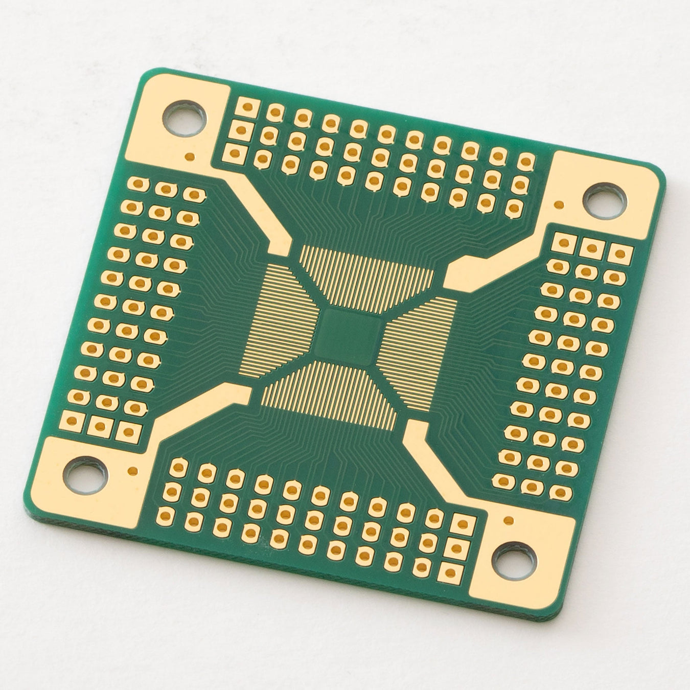 写真：※在庫限り※QFP IC変換基板（0.4mmピッチ／48～120ピン）（QFP-41）：本体外観部品面