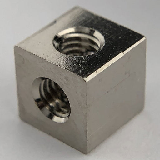 写真：基板垂直取付用ブロック（6mm角）（SBB-003）：本体外観