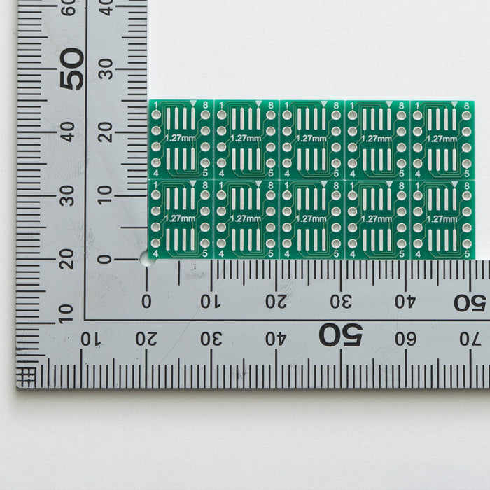 写真：SOP IC変換基板（0.65・1.27mmピッチ／Max.8ピン）（SSP-201）：裏面1.27mmピッチ