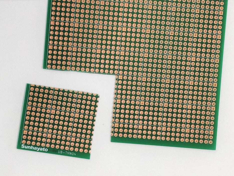 写真：薄型ユニバーサル基板（ガラスエポキシ両面／95×190×0.4t）（UB-THN04）：