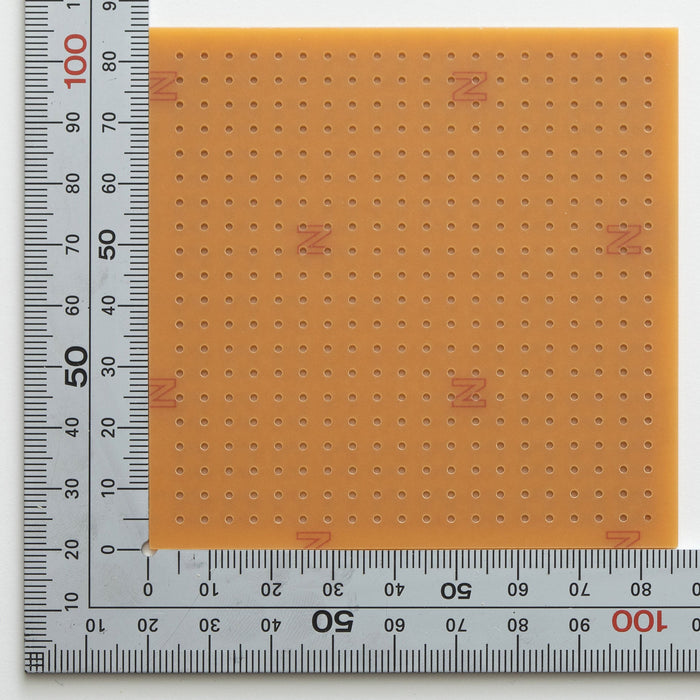写真：4mmピッチ基板（86×86×1.6t）（AT-40S(45)）：部品面
