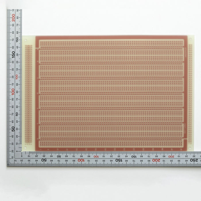 写真：ユニバーサル基板（ガラスエポキシ片面／156×230×1.6t）（CPU-133）：部品面