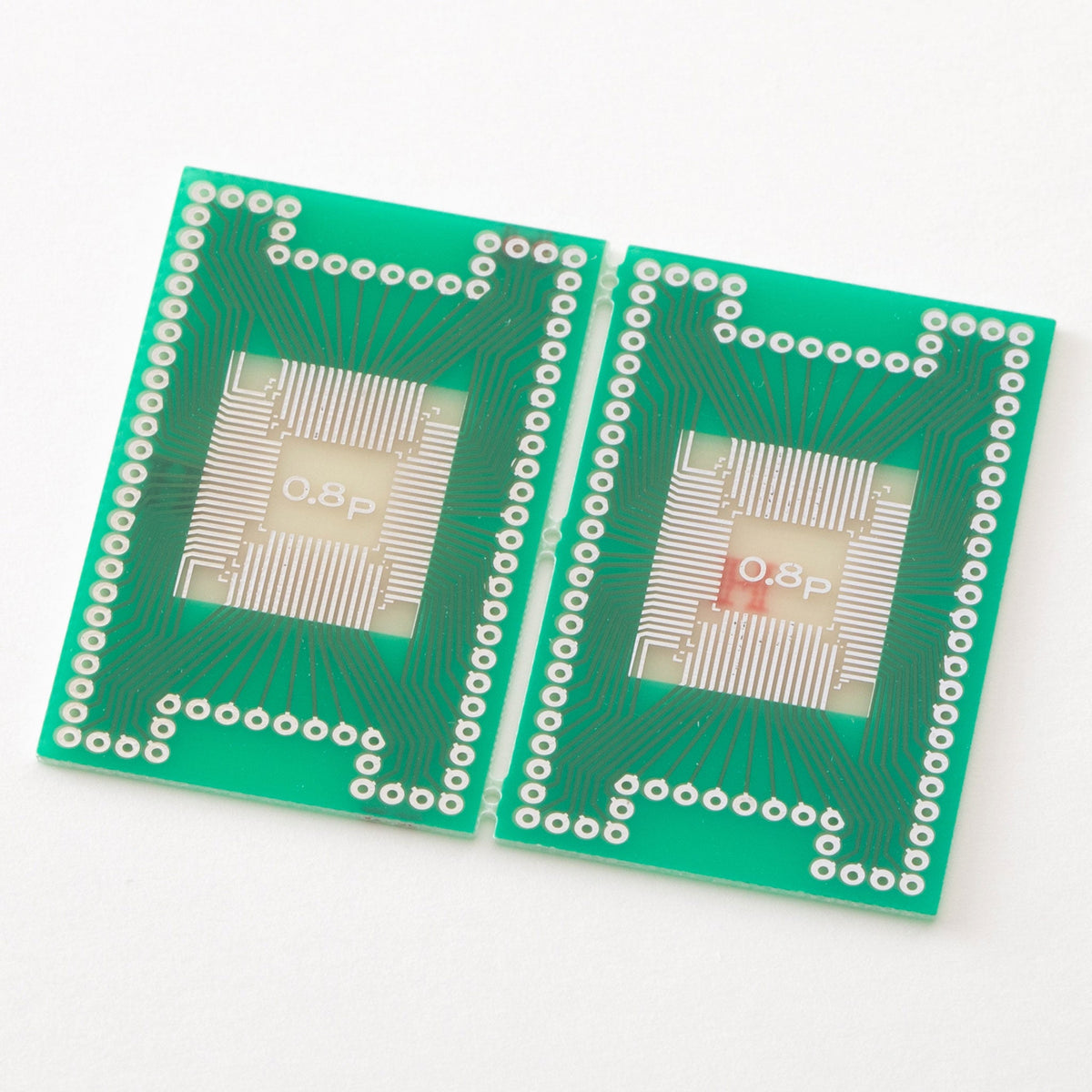 ic qfp のリードピッチは0.5mm ないしは0.6mm と思われます コレクション 銅箔間は0.2mm