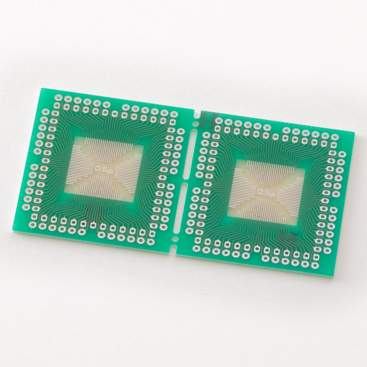 QFP IC変換基板（0.5mmピッチ／Max.100ピン）（ICB-020）