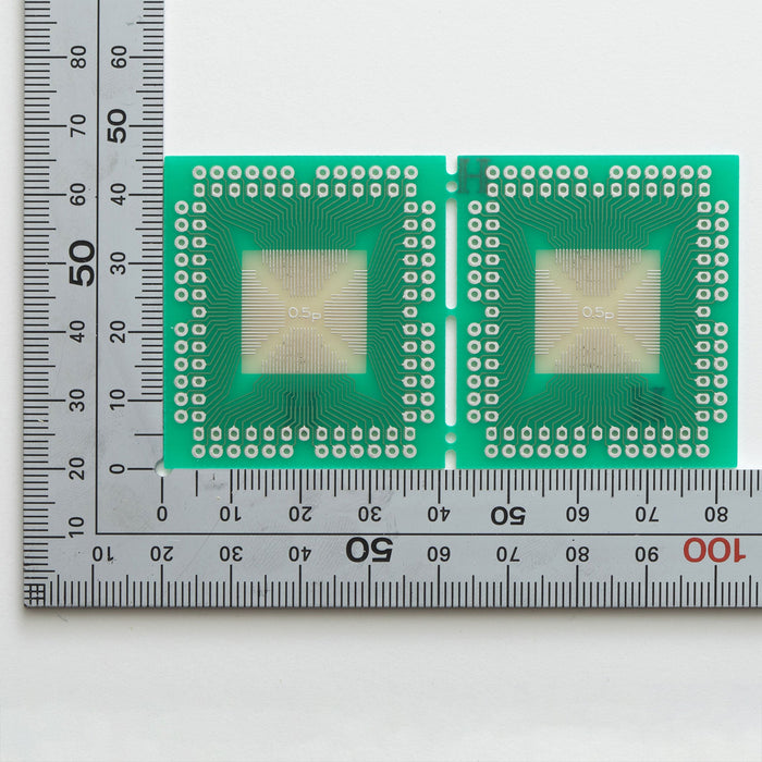 写真：QFP IC変換基板（0.5mmピッチ／Max.100ピン）（ICB-020）：はんだ面