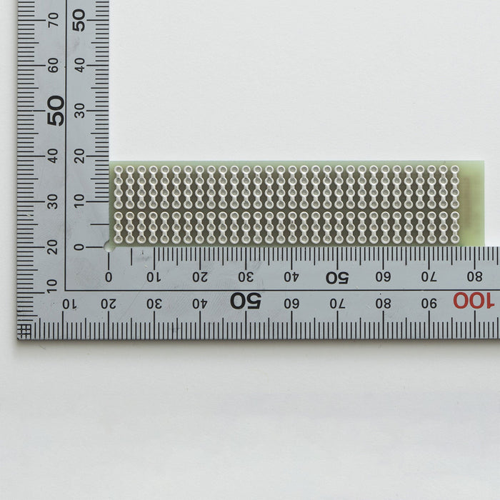 写真：DIP ICの幅変換基板（ガラスエポキシ両面／19×82.16×1.6t）（ICB-037）：部品面