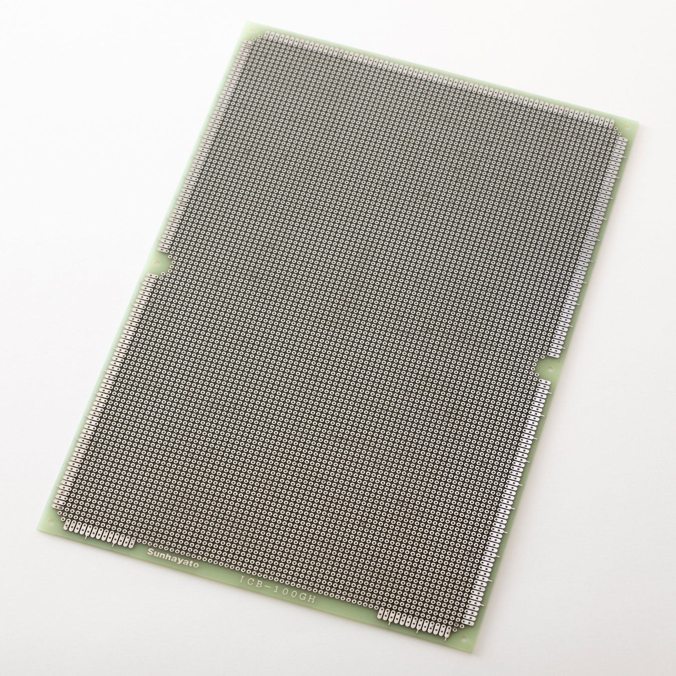 写真：ユニバーサル基板（ガラスエポキシ両面／200×300×1.6t）（ICB-100GH）：本体外観
