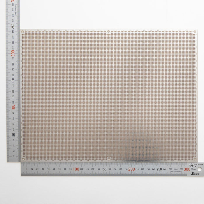 写真：※販売終了※ユニバーサル基板（ガラスエポキシ両面／245×320×1.6t）（ICB-200SEG）：部品面