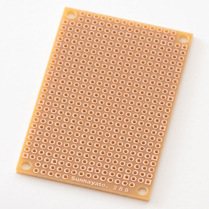 写真：小型ユニバーサル基板（紙フェノール片面／47×72×1.6t）（ICB-288）：本体外観