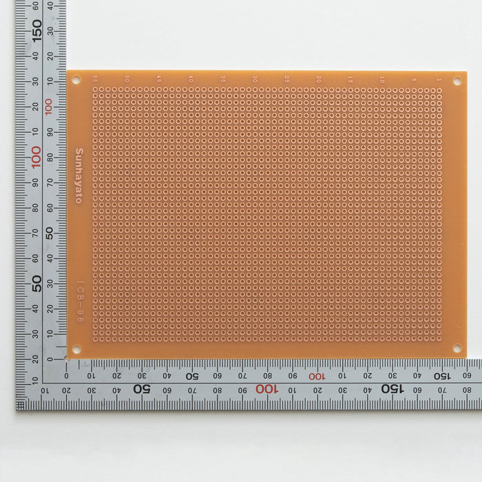 写真：ユニバーサル基板（紙フェノール片面／115×160×1.6t）（ICB-96）：はんだ面