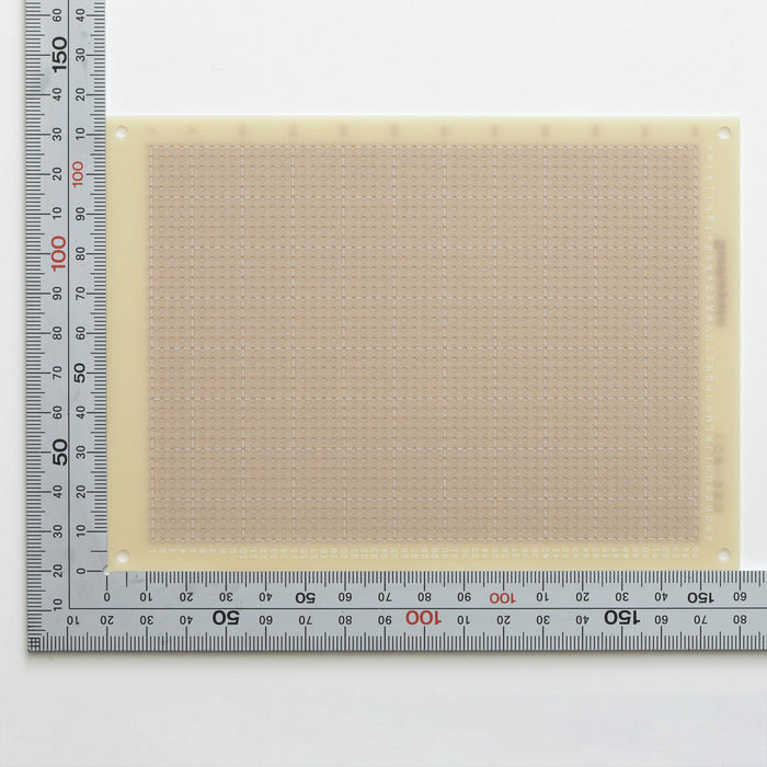 写真：ユニバーサル基板（ガラスコンポジット片面／115×160×1.2t）（ICB-96G）：はんだ面