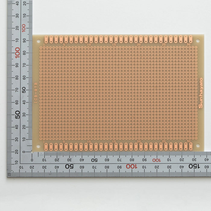 写真：ユニバーサル基板（ガラスコンポジット片面／95×138×1.6t）（ICB-97B）：はんだ面