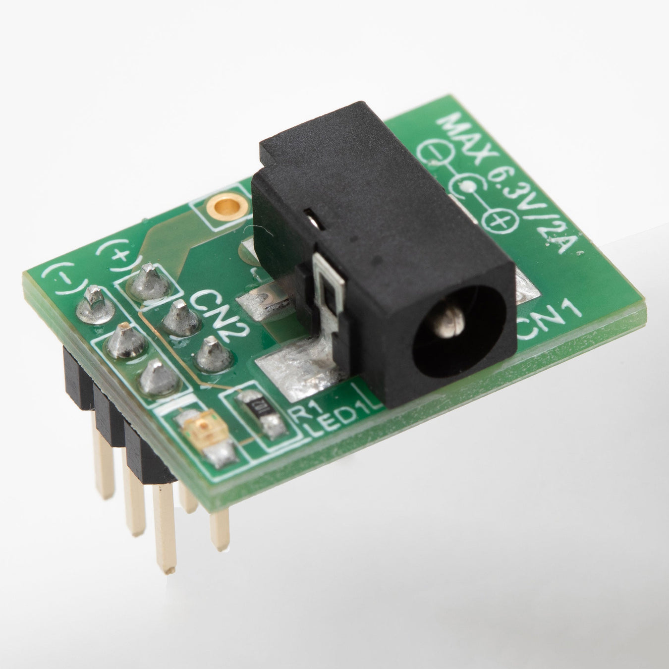 写真：ブレッドボード用電源ボード（SBM-003）：本体外観