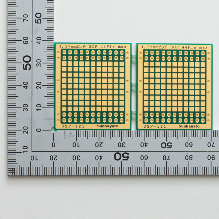 写真：SOP IC変換基板（1.27mmピッチ／Max.44ピン）（SSP-121）：はんだ面
