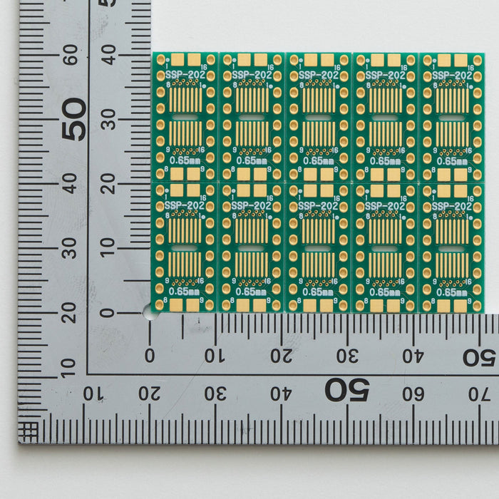 写真：SOP IC変換基板（0.5・0.65mmピッチ／Max.16ピン）（SSP-202）：裏面0.65mmピッチ