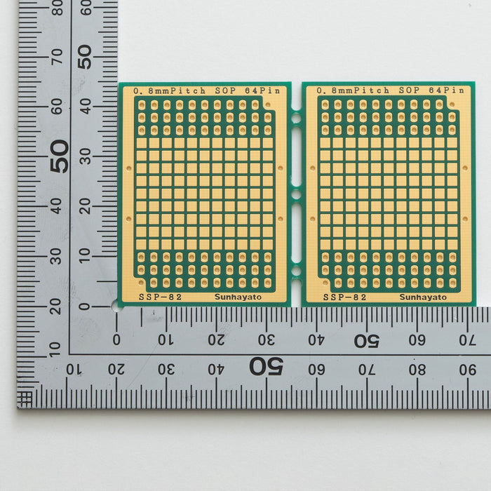 写真：SOP IC変換基板（0.8mmピッチ／Max.64ピン）（SSP-82）：はんだ面
