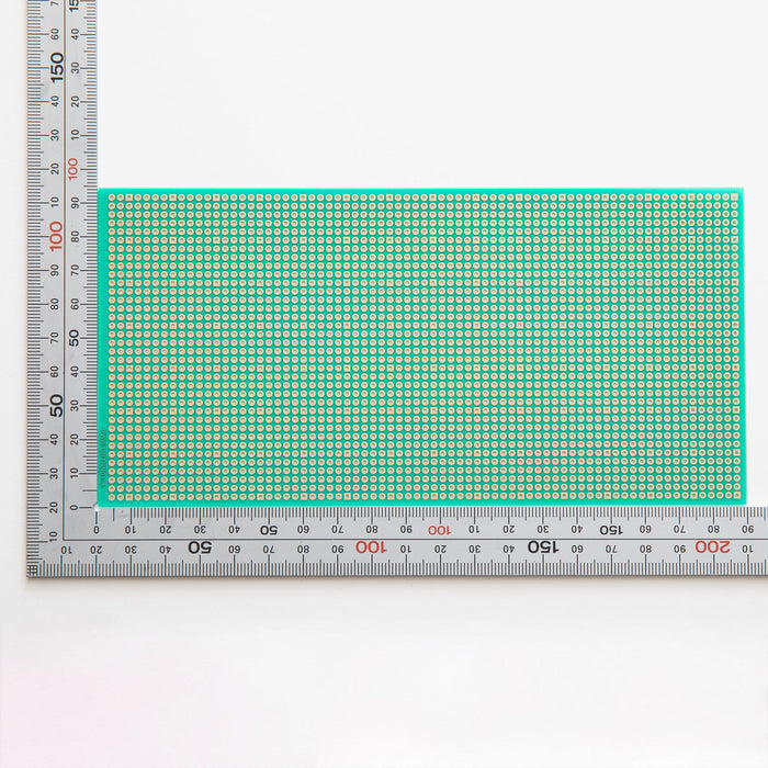 写真：薄型ユニバーサル基板（ガラスエポキシ片面／95×190×0.4t）（UB-THN01）：はんだ面